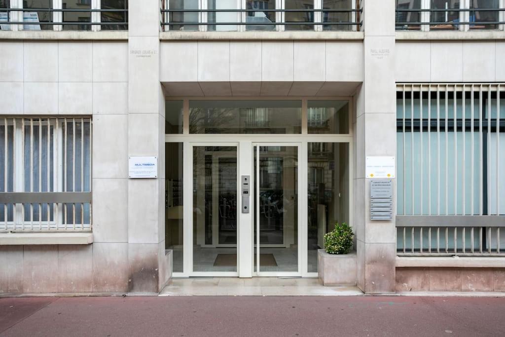 2 Pieces Proche Metro, Montrouge Apartment Exterior photo