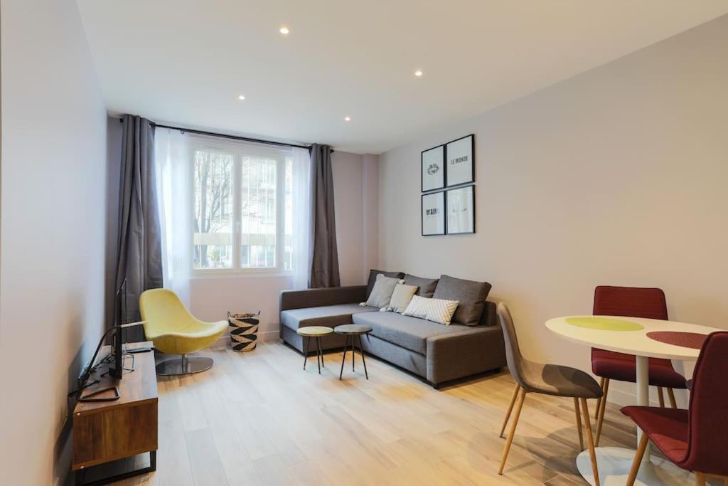 2 Pieces Proche Metro, Montrouge Apartment Exterior photo